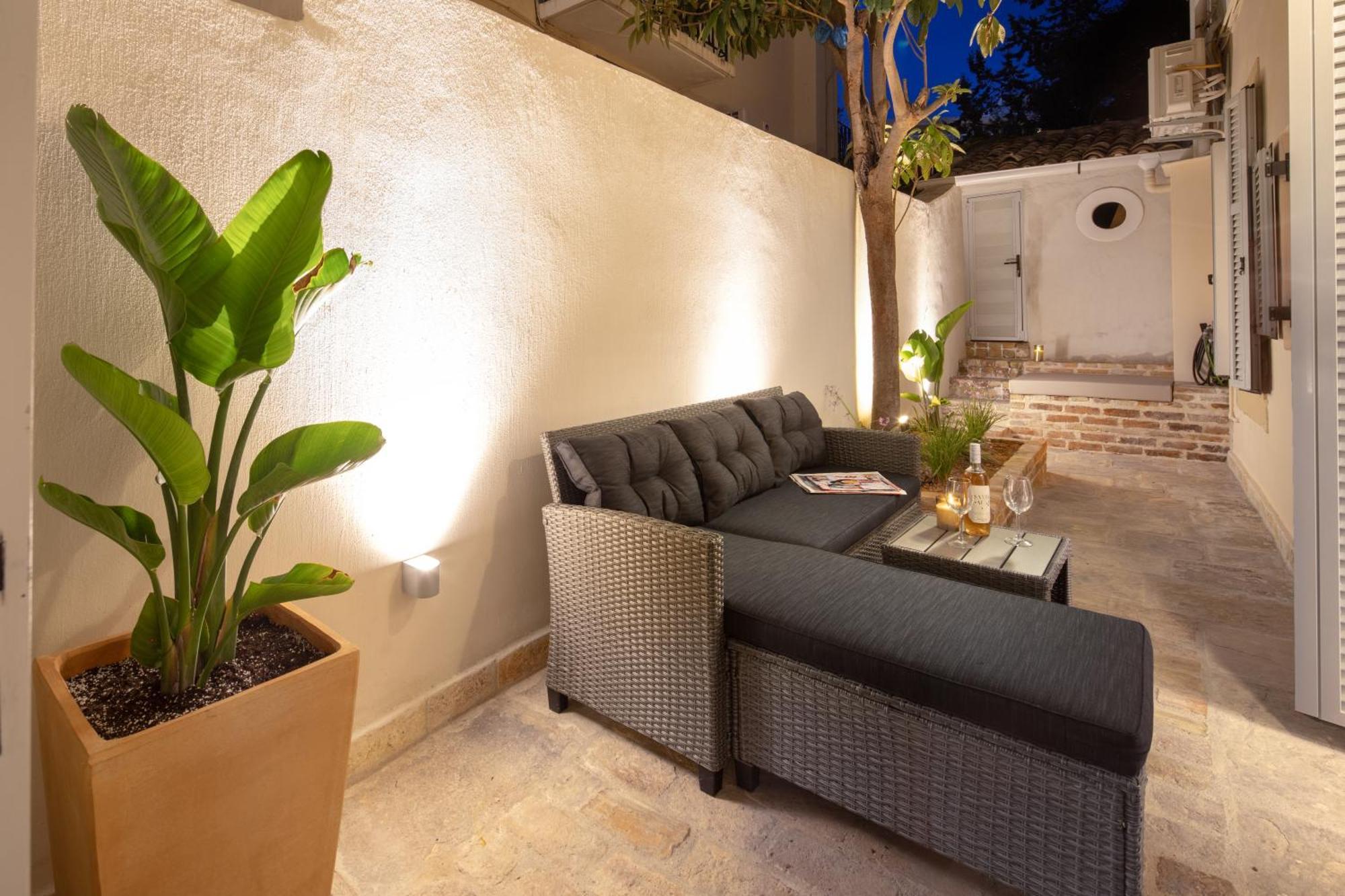 Modern-Vintage Old Town Suites Corfu  Eksteriør bilde