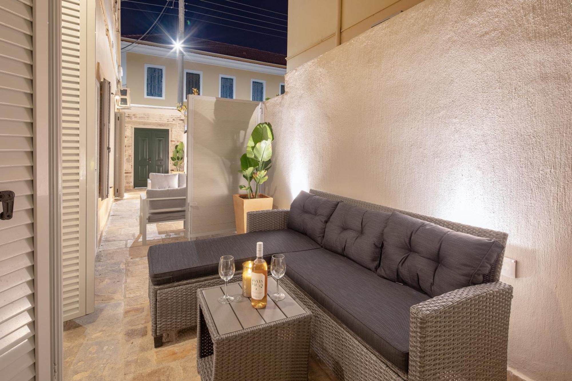 Modern-Vintage Old Town Suites Corfu  Eksteriør bilde