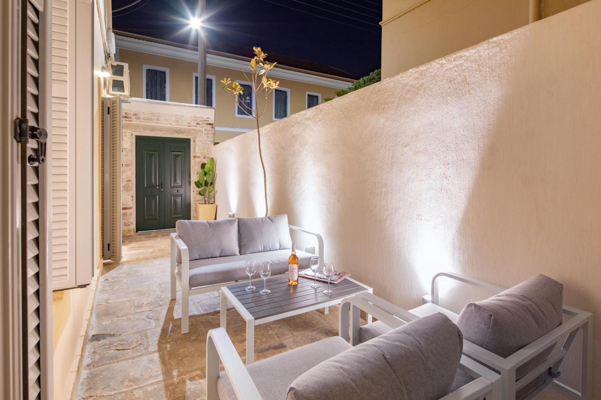 Modern-Vintage Old Town Suites Corfu  Eksteriør bilde